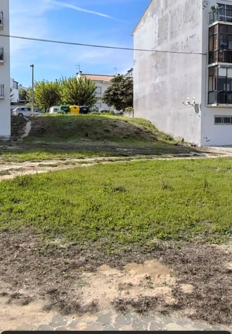 Terreno para Venda em Aveiras de Baixo Foto 2