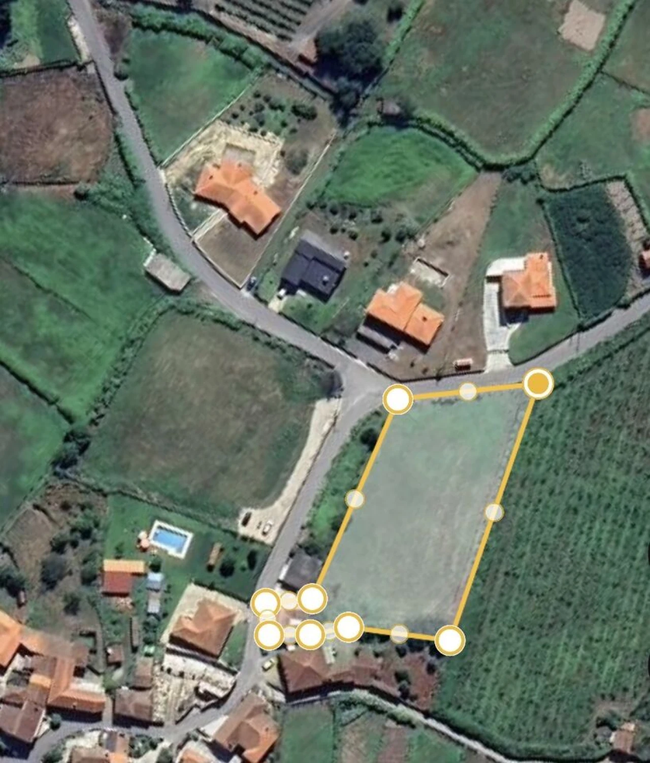 Moradia T7 para Venda em Riba de Mouro Foto 4