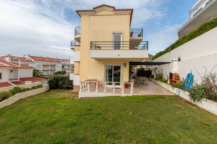 Moradia T4 para Venda em Ericeira Foto 1