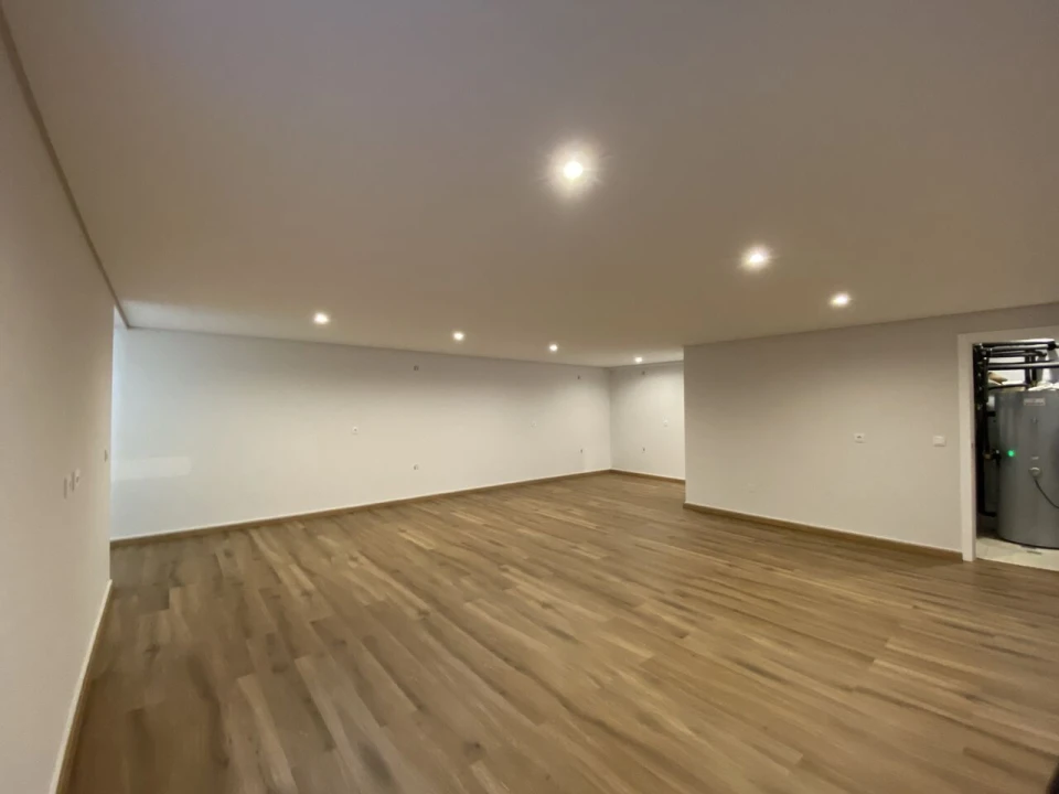 Moradia T3 para Venda em Barcarena Foto 48