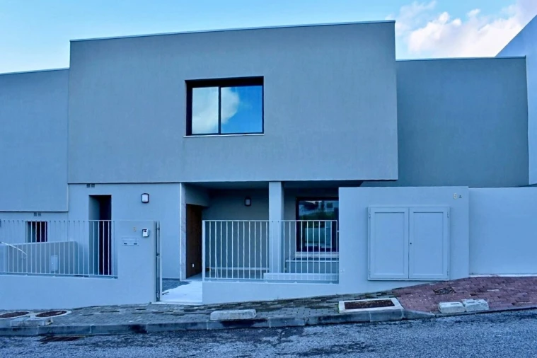 Moradia T3 para Venda em Barcarena Foto 65