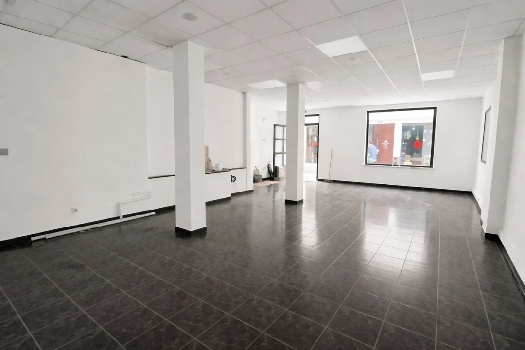 Loja para Arrendamento em Leiria, Pousos, Barreira e Cortes Foto 1