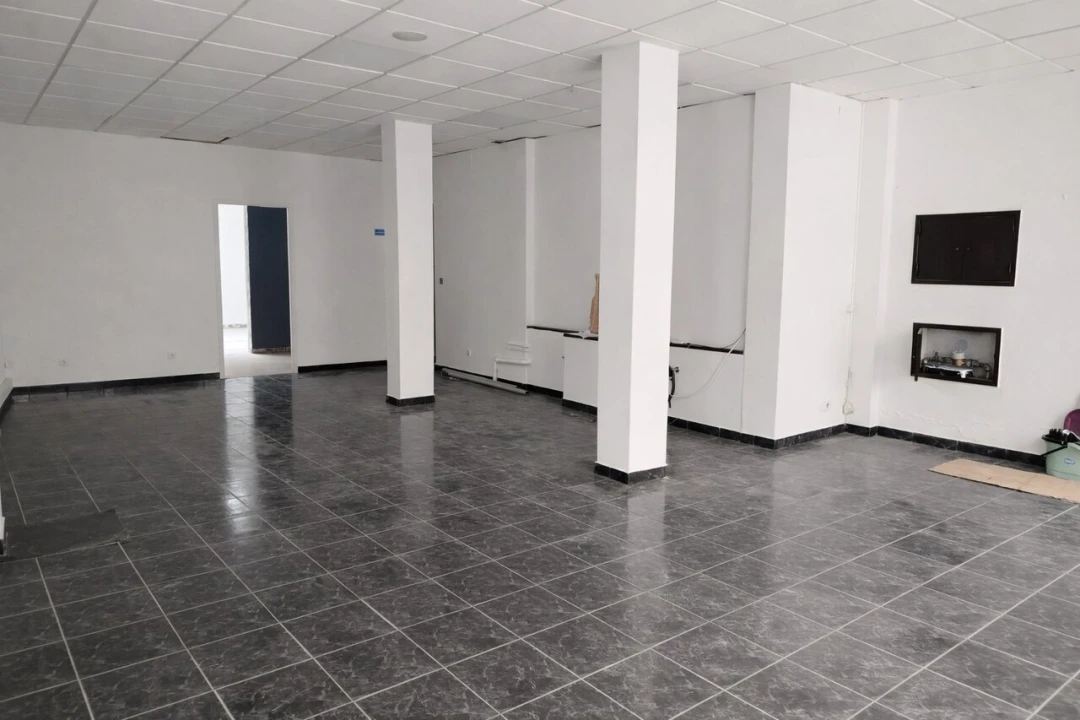 Loja para Arrendamento em Leiria, Pousos, Barreira e Cortes Foto 2