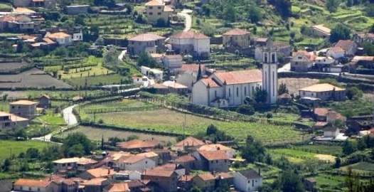 Moradia T5 para Venda em Riba de Mouro