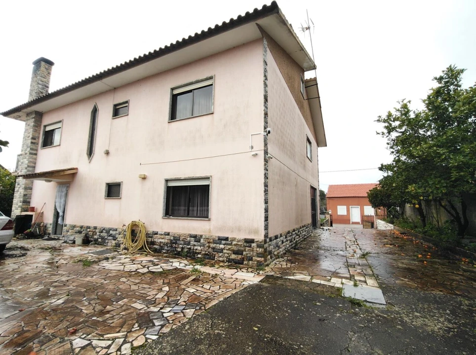 Moradia T4 para Venda em Pussos São Pedro Foto 44