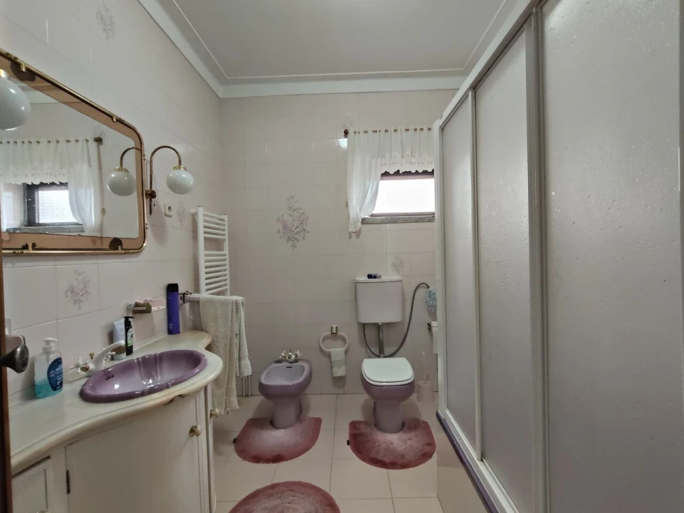 Moradia T4 para Venda em Pussos São Pedro Foto 27