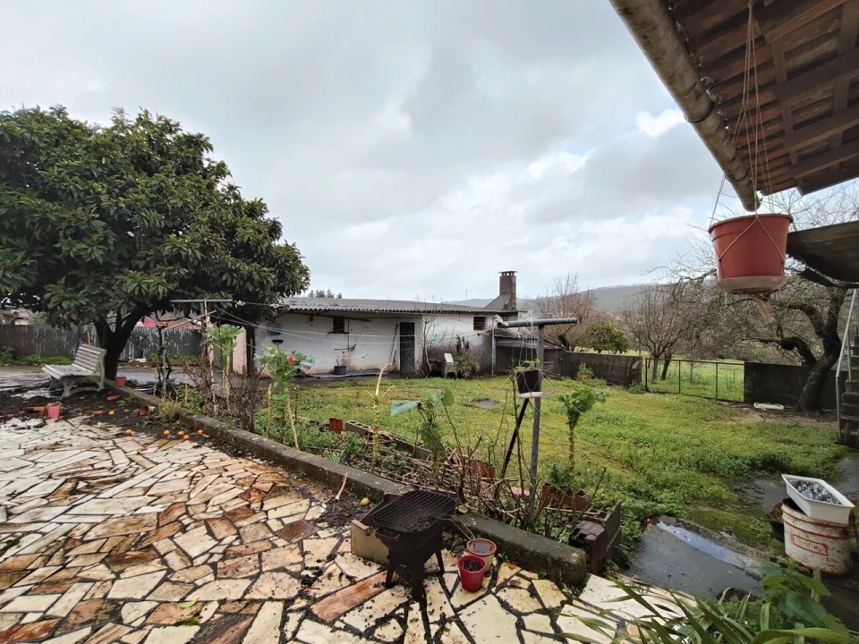 Moradia T4 para Venda em Pussos São Pedro Foto 50