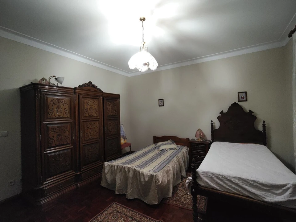 Moradia T4 para Venda em Pussos São Pedro Foto 36