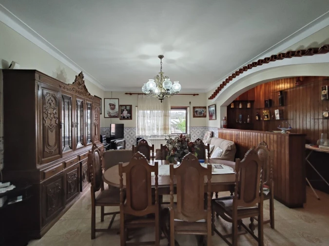 Moradia T4 para Venda em Pussos São Pedro Foto 7