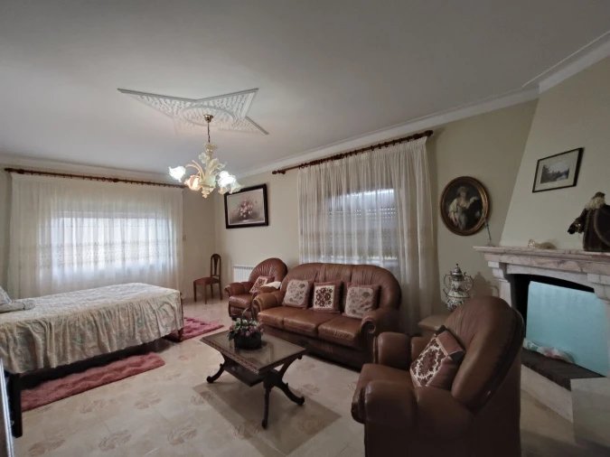 Moradia T4 para Venda em Pussos São Pedro Foto 24