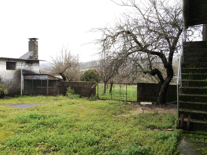 Moradia T4 para Venda em Pussos São Pedro Foto 60