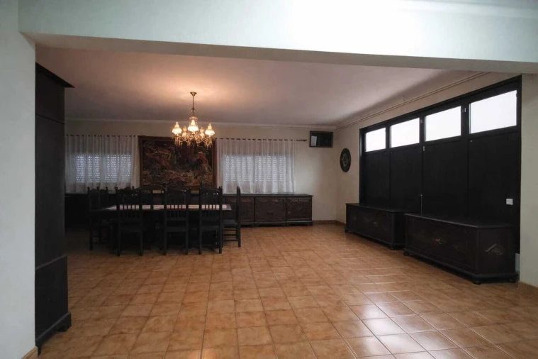 Moradia T4 para Venda em Pussos São Pedro Foto 18