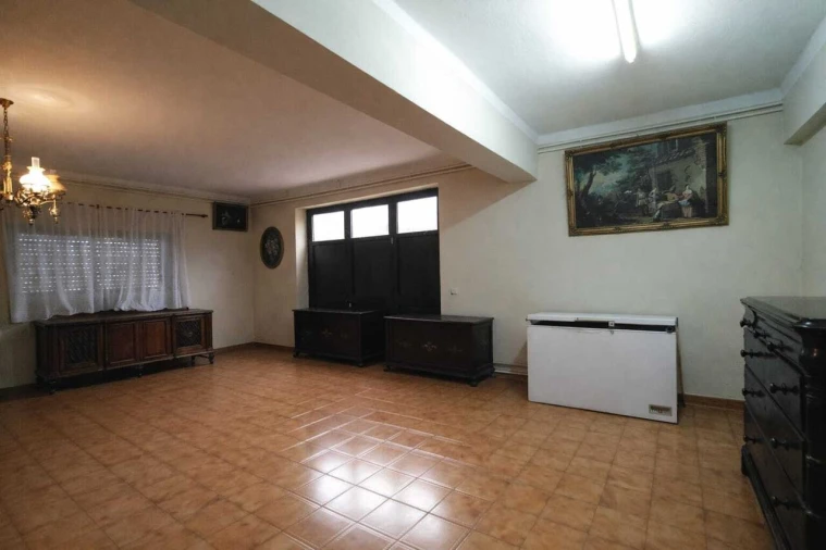 Moradia T4 para Venda em Pussos São Pedro Foto 20