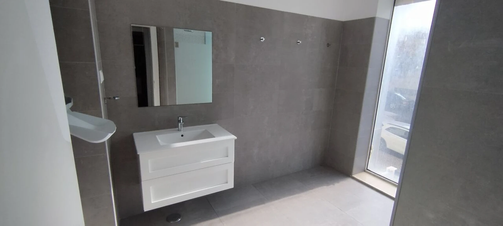 Loja para Arrendamento em Lumiar Foto 8