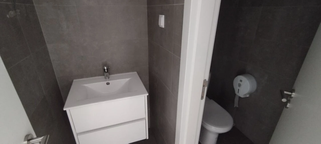 Loja para Arrendamento em Lumiar Foto 10