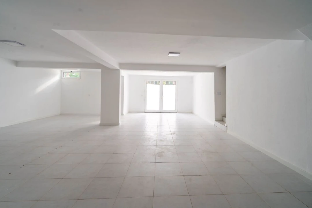 Moradia T4 para Venda em Quarteira Foto 21