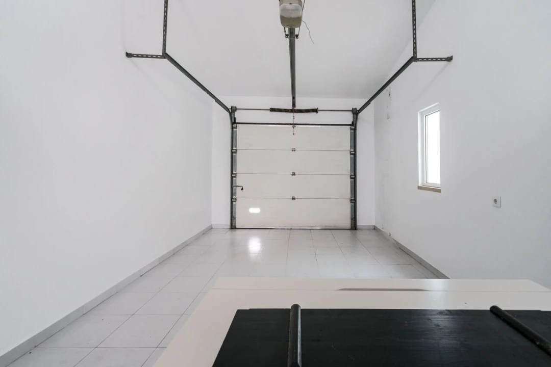 Moradia T4 para Venda em Quarteira Foto 27