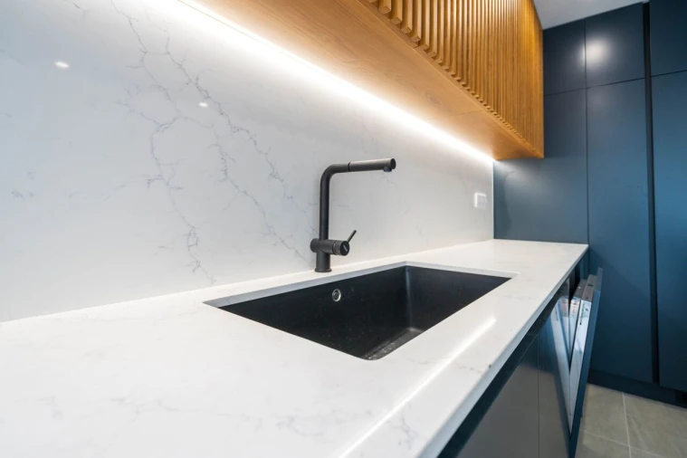 Moradia T4 para Venda em Quarteira Foto 23