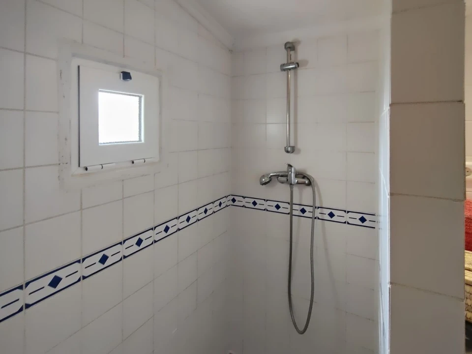 Moradia T5 para Venda em Colos Foto 12