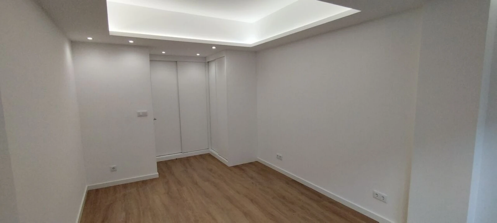 Apartamento T2 para Venda em São Domingos de Benfica Foto 5