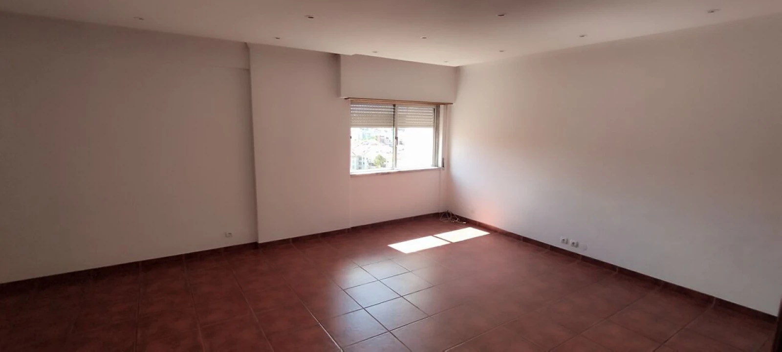 Apartamento T2 para Venda em Odivelas Foto 5