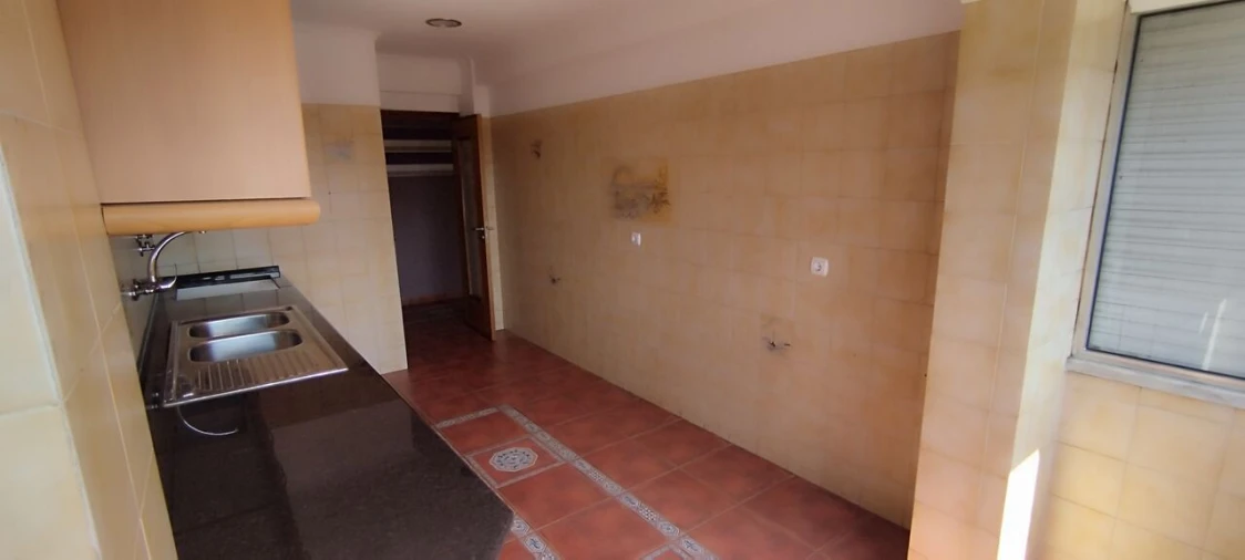 Apartamento T2 para Venda em Odivelas Foto 13
