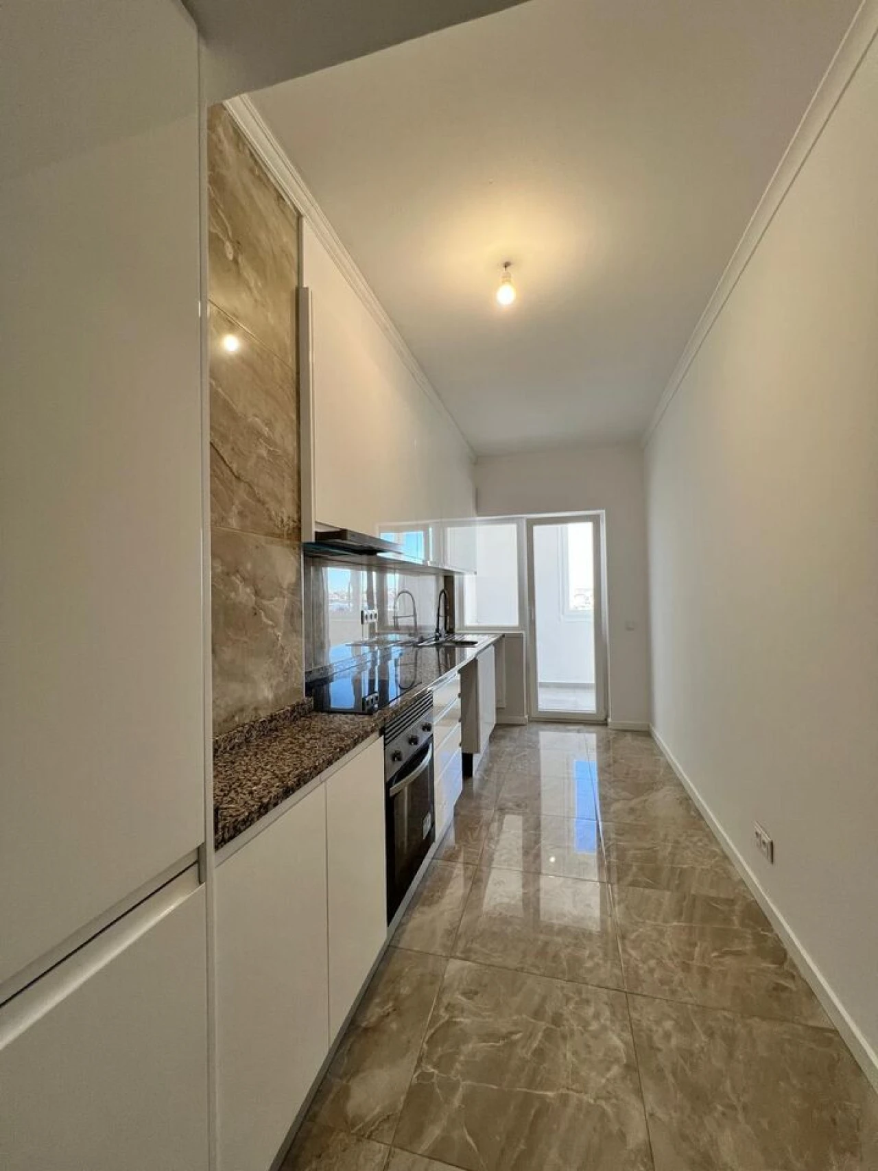 Apartamento T3 para Venda em Portimão Foto 1