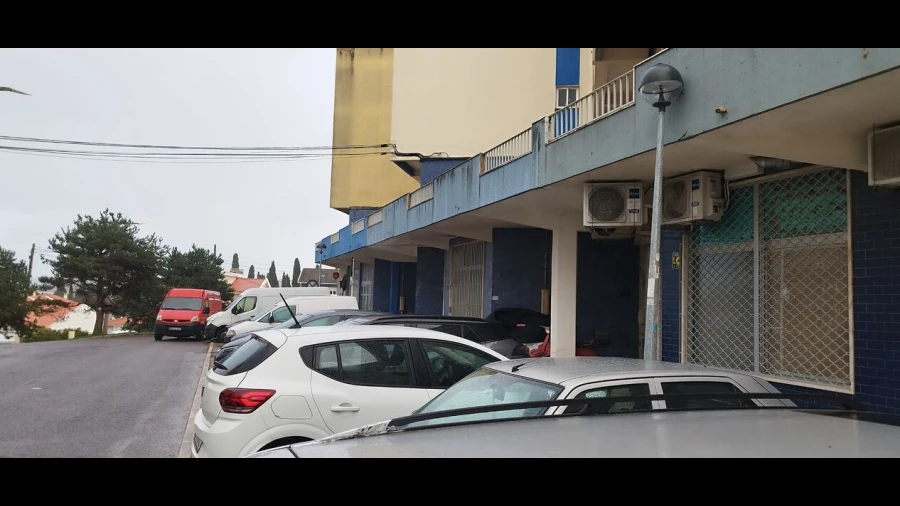Loja para Venda em Loures