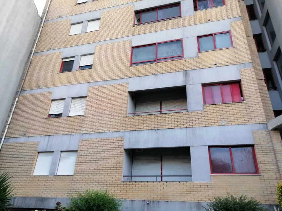 Apartamento T4 para Venda em Ramalde Foto 2