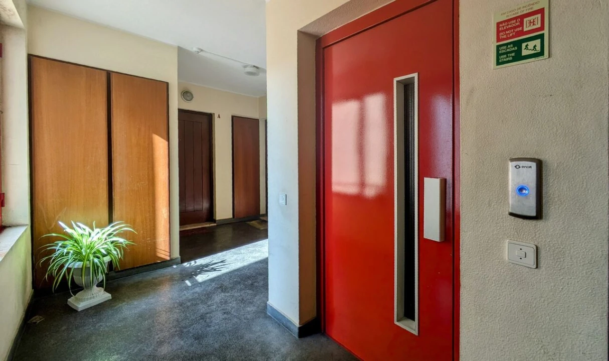 Apartamento T4 para Venda em Ramalde Foto 1