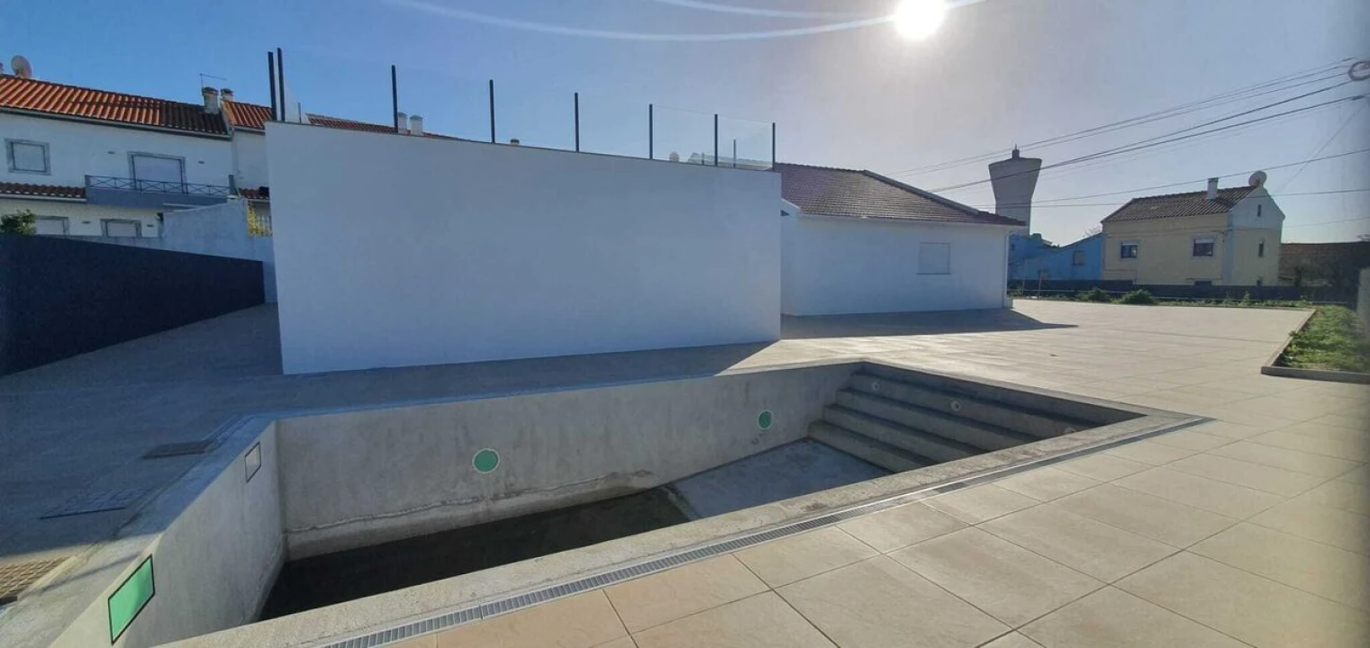 Moradia T5 para Venda em Atouguia da Baleia Foto 26
