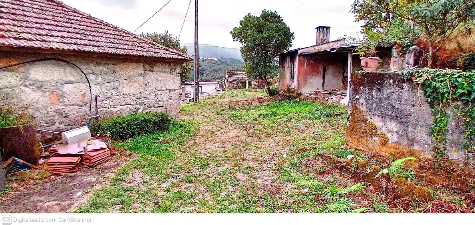 Quinta T3 para Venda em Merufe Foto 3