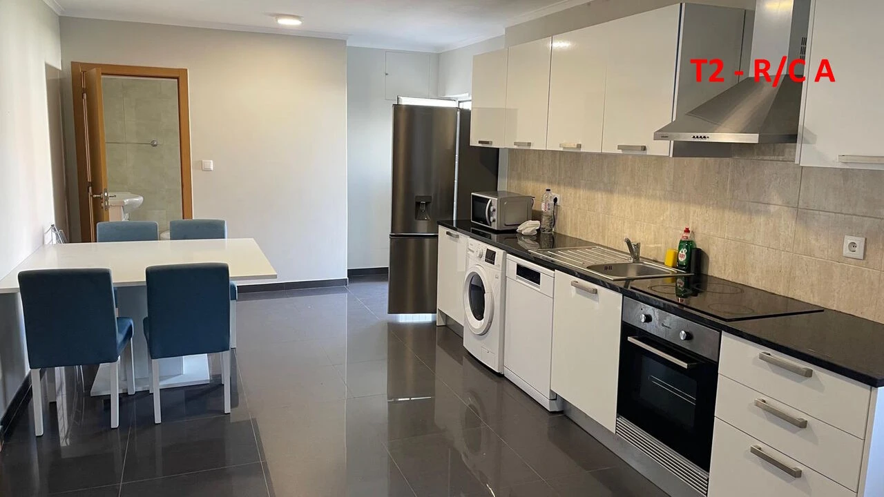 Moradia T7 para Venda em Nossa Senhora do Pranto Foto 5