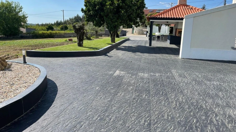 Moradia T7 para Venda em Nossa Senhora do Pranto Foto 4