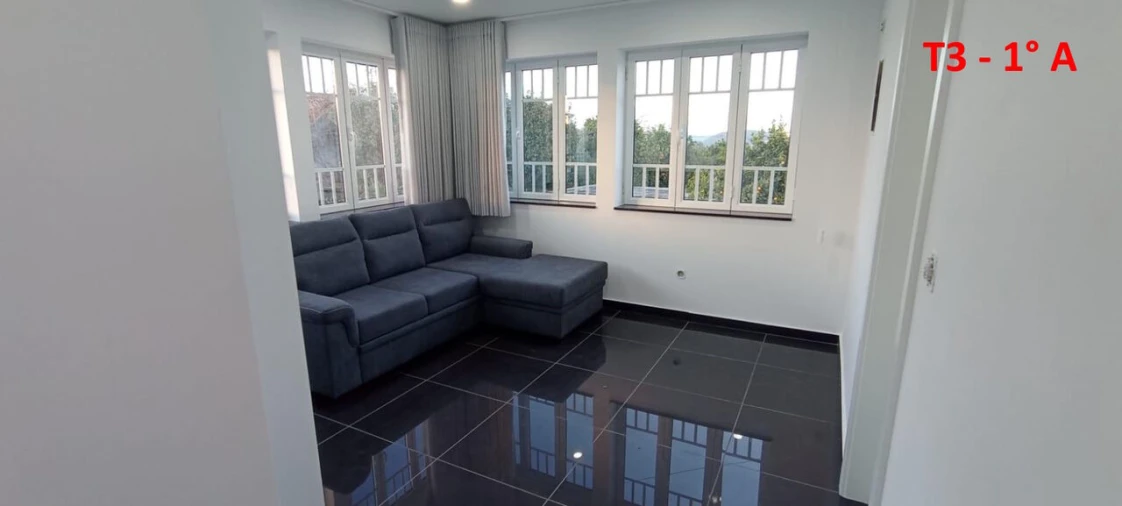 Moradia T7 para Venda em Nossa Senhora do Pranto Foto 9