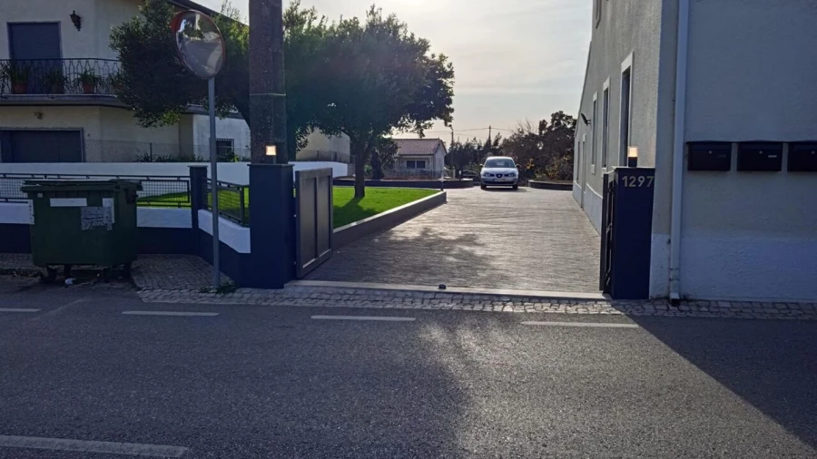 Moradia T7 para Venda em Nossa Senhora do Pranto Foto 14