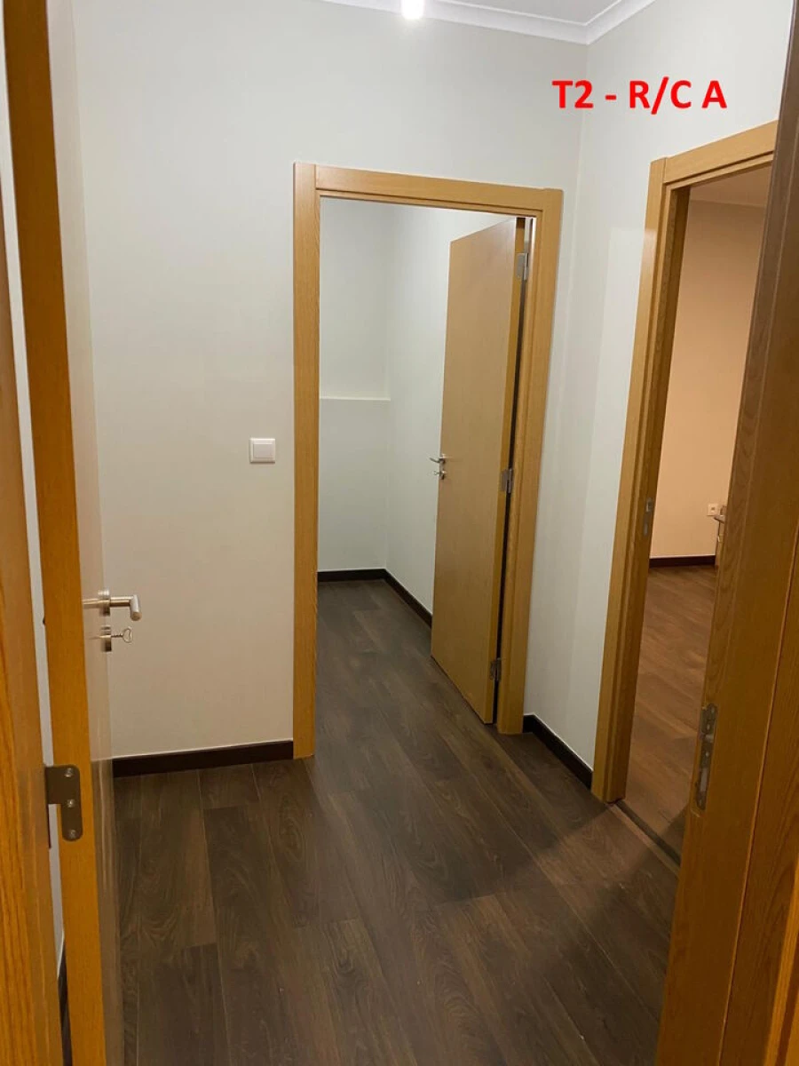 Moradia T7 para Venda em Nossa Senhora do Pranto Foto 16