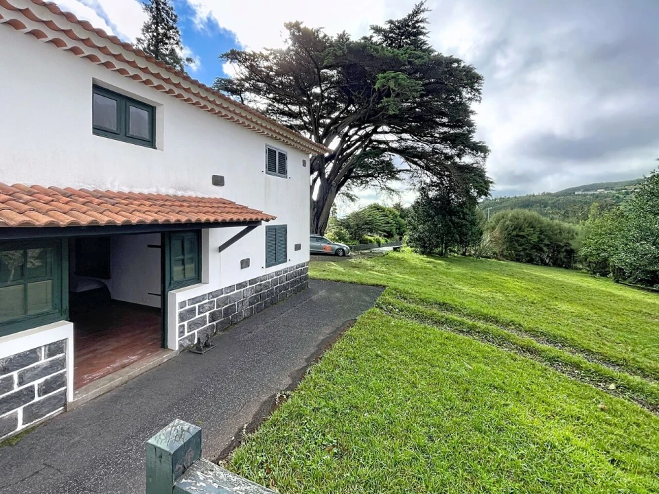 Moradia T5 para Venda em Santo Antonio da Serra Foto 4