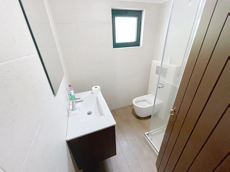 Moradia T5 para Venda em Santo Antonio da Serra Foto 11