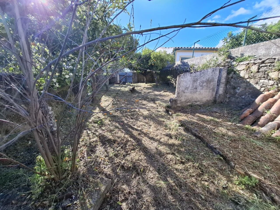 Moradia T2 para Venda em Alpalhão Foto 10