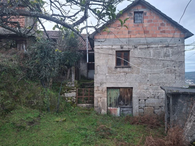 Moradia T2 para Venda em Merufe Foto 1