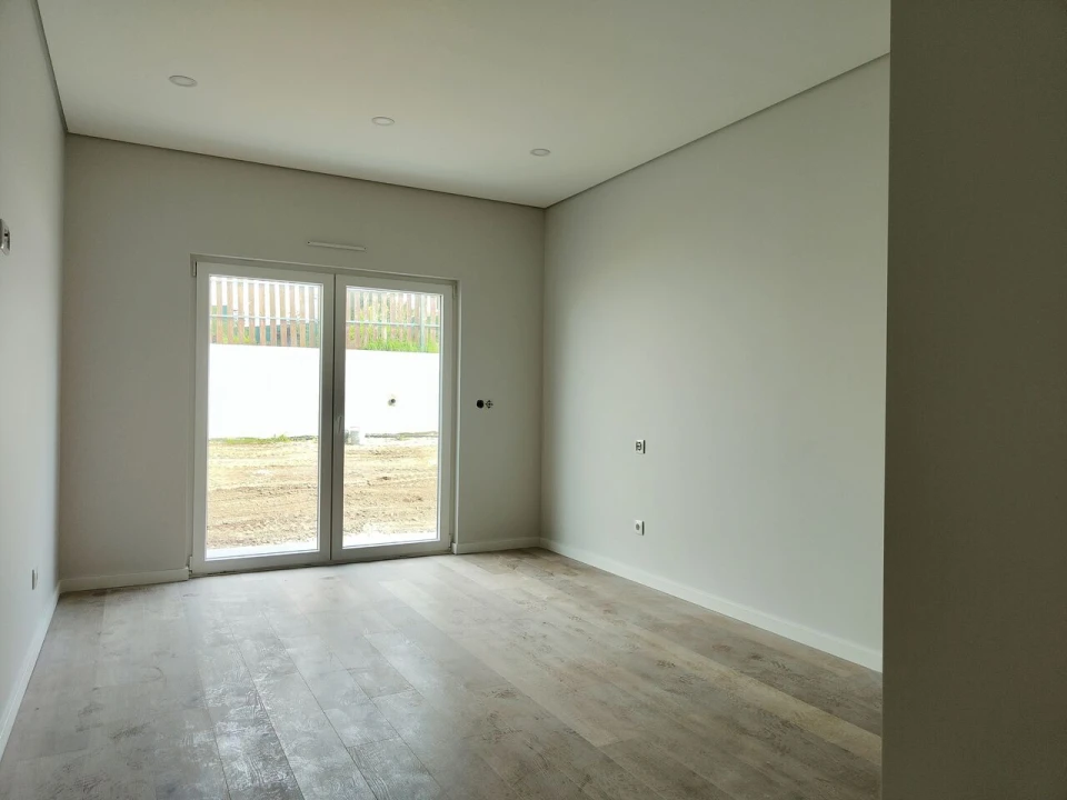 Moradia T3 para Venda em Santo Isidoro Foto 9