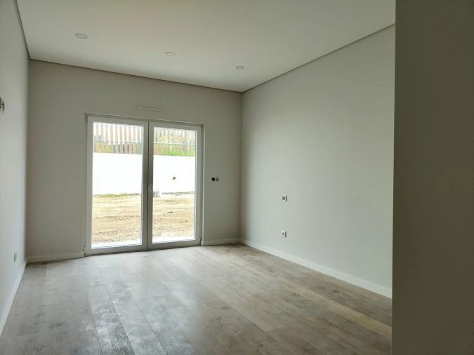 Moradia T3 para Venda em Santo Isidoro Foto 9