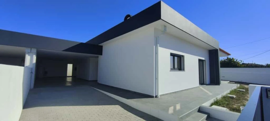 Moradia T3 para Venda em Santo Isidoro Foto 7