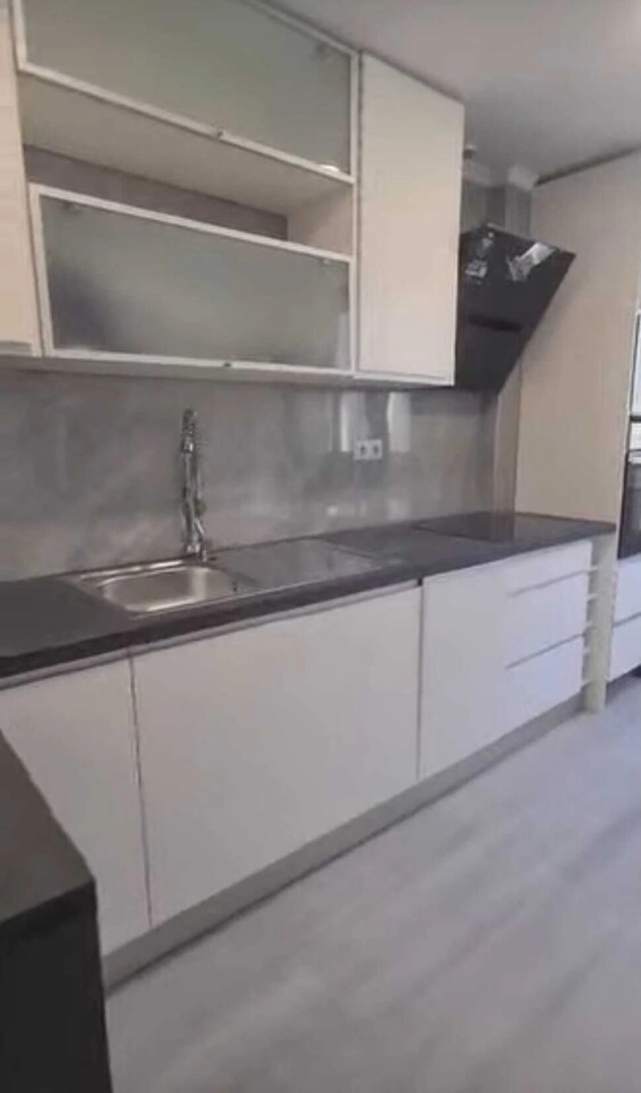Apartamento T2 para Venda em Benfica Foto 3