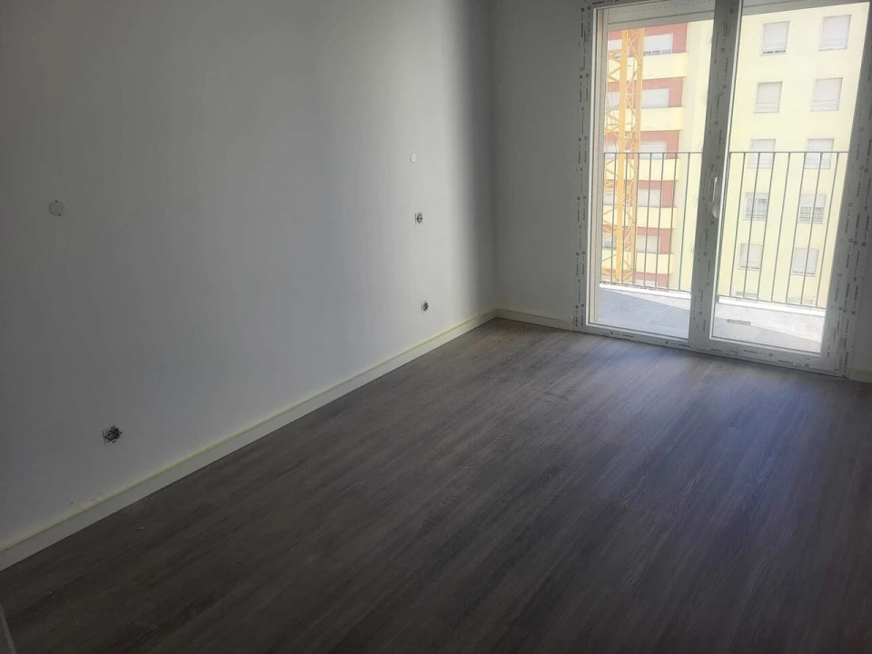 Apartamento T2 para Venda em Corroios Foto 5