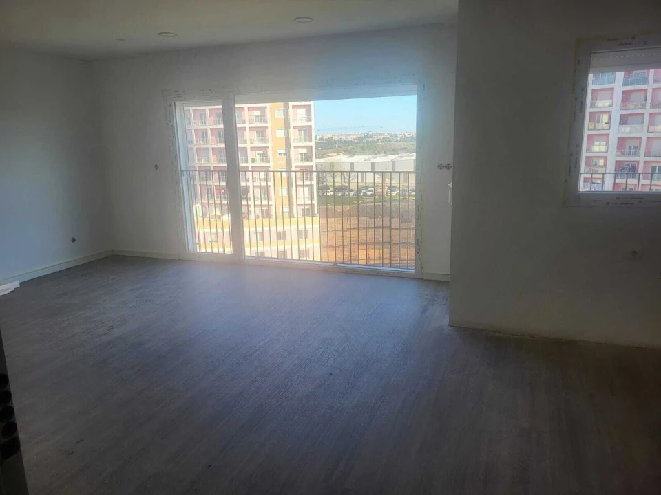 Apartamento T2 para Venda em Corroios Foto 26
