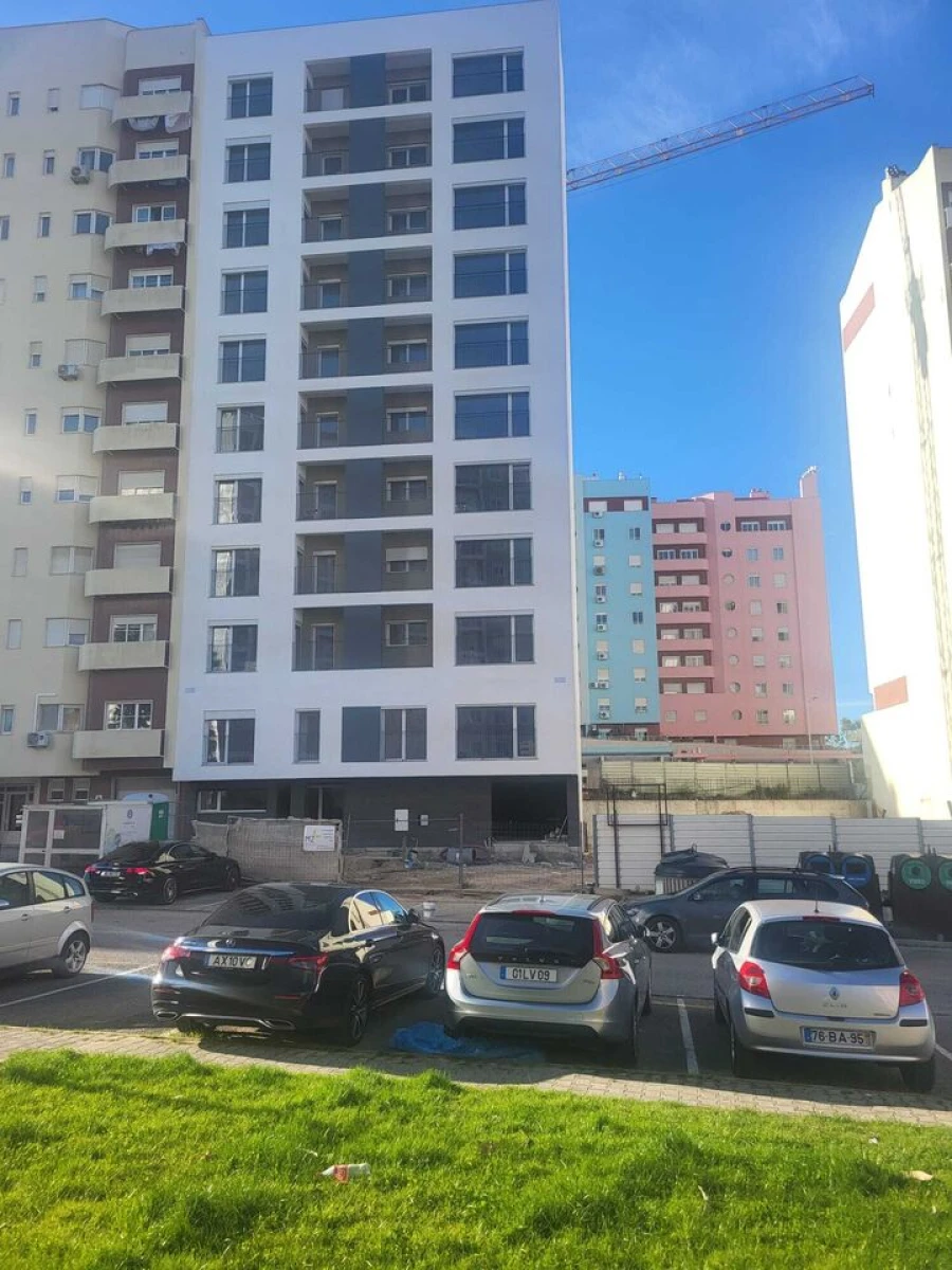 Apartamento T2 para Venda em Corroios