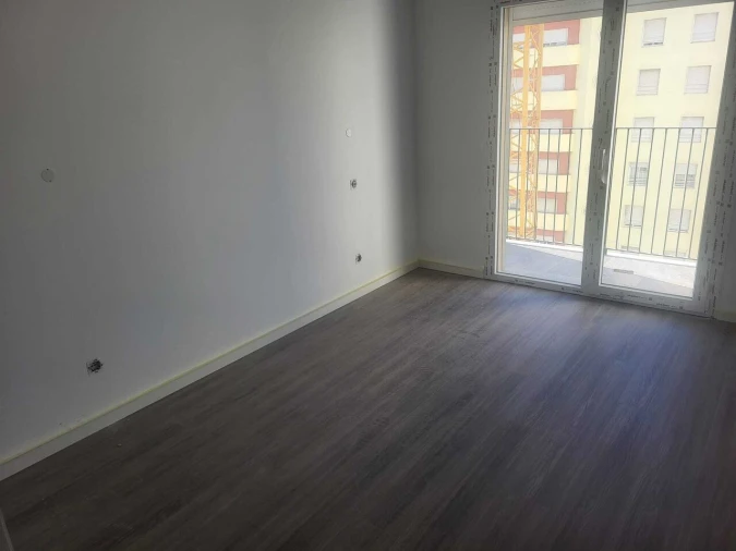 Apartamento T2 para Venda em Corroios Foto 18