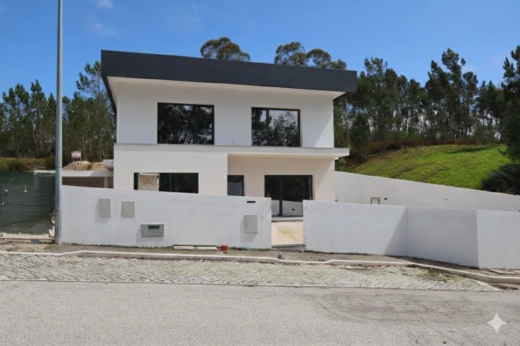 Moradia T4 para Venda em Ansião Foto 1